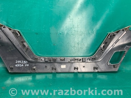 ФОТО Накладка бампера для Nissan Versa (2019-) Київ