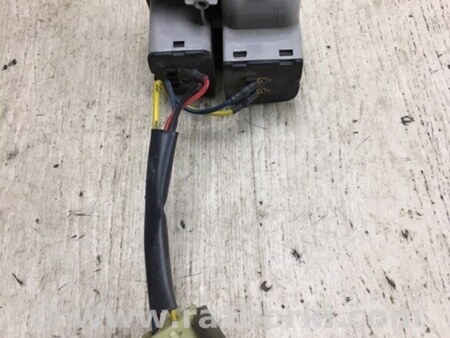 ФОТО Кнопка відкриття багажника внутрішня для Hyundai Grandeur IV TG (05-11) Київ