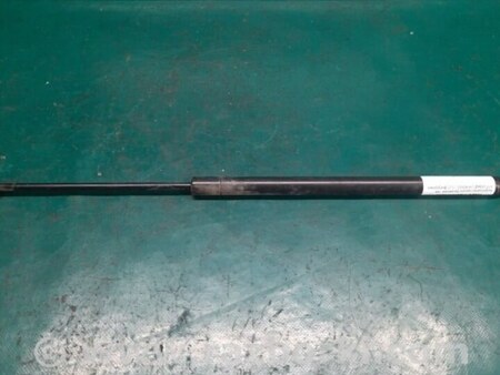 ФОТО Амортизатор скла кришки багажника для Jeep Grand Cherokee (11-22) Київ