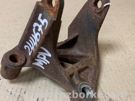 ФОТО Кронштейн двигуна для Mazda MPV Київ