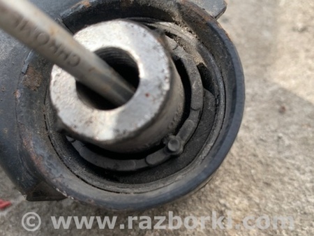 ФОТО Важіль задньої підвіски нижній поперечний для Volkswagen Passat CC (01.2012-12.2016) Київ