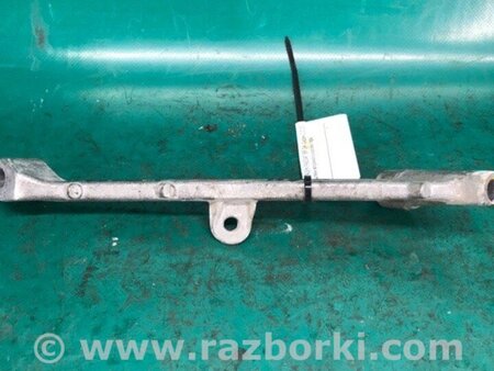 ФОТО Кронштейн для Volkswagen Passat B8 (2014-2023) Київ