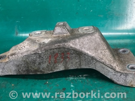 ФОТО Кронштейн крепления КПП для Volkswagen Passat B8 (2014-2023) Київ