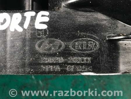 ФОТО Корпус термостату для KIA Cerato 2 TD (08-12) Київ