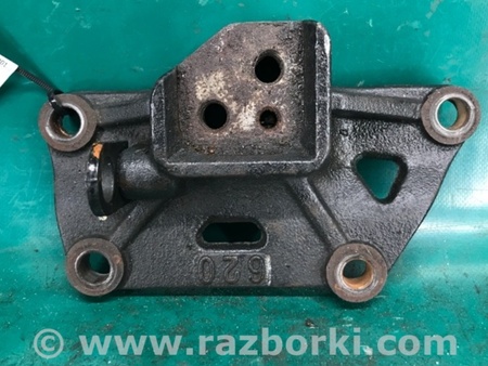 ФОТО Кронштейн крепления КПП для KIA Cerato 2 TD (08-12) Київ