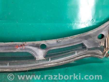 ФОТО Пластик під лобове скло / Жабо для Ford Fiesta Mk6 (2008-2017) Київ