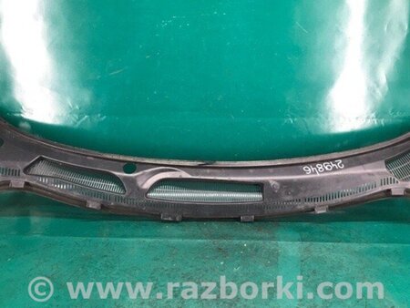 ФОТО Пластик під лобове скло / Жабо для Ford Fiesta Mk6 (2008-2017) Київ