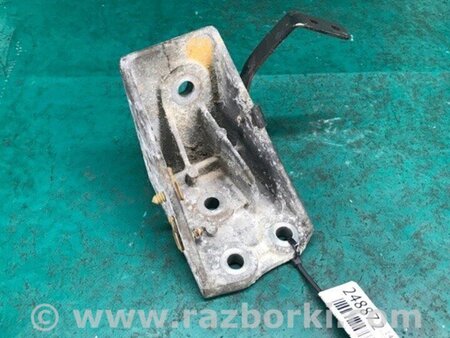 ФОТО Кронштейн двигуна для Mazda Tribute Київ