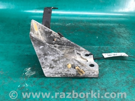 ФОТО Кронштейн двигуна для Mazda Tribute Київ