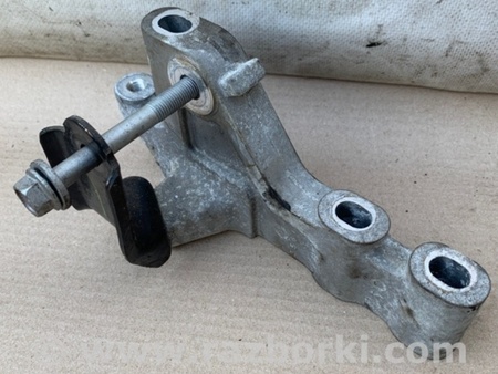 ФОТО кронштейн опори двигуна для Lexus RX350/450 (09-15) Київ