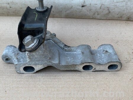 ФОТО кронштейн опори двигуна для Lexus RX350/450 (09-15) Київ