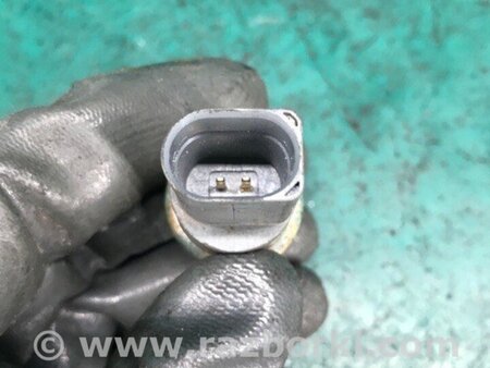 ФОТО Датчик температури охолоджувальної рідини для Volkswagen Passat B8 (2014-2023) Київ