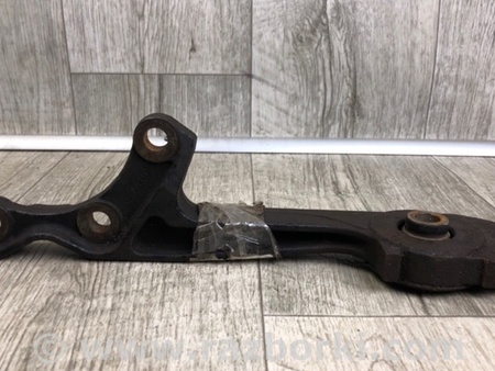 ФОТО Кронштейн редуктора для Toyota Land Cruiser Prado J120 (02-09) Київ