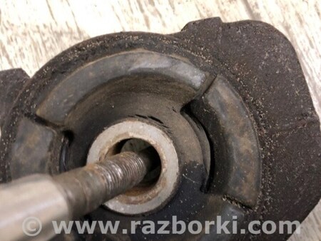 ФОТО Кронштейн редуктора для Toyota Land Cruiser Prado J120 (02-09) Київ