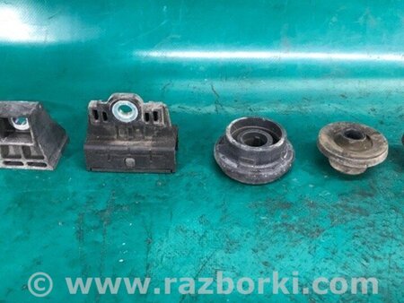 ФОТО Кріплення радіатора для Toyota Sienna (11-16) Київ