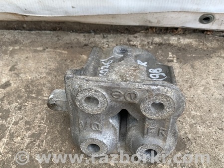 ФОТО кронштейн опори двигуна для Nissan Pathfinder R52 (12-21) Київ