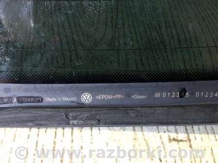 ФОТО Скло заднє для Volkswagen Jetta USA (10-17) Київ