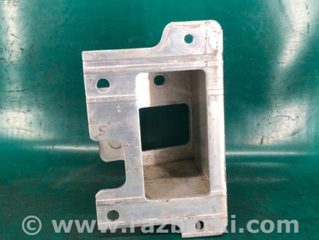 ФОТО Кронштейн підсилювача переднього бампера для Nissan Pathfinder R52 (12-21) Київ