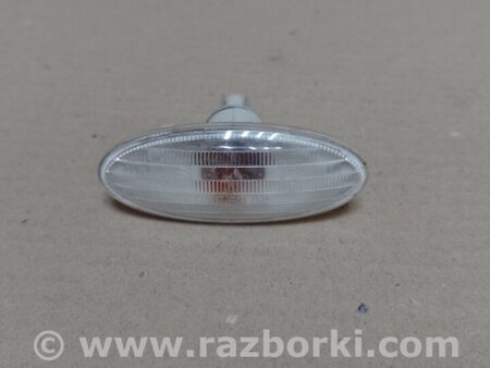 ФОТО Повторювач повороту у крило для Nissan LEAF (10-17) Київ