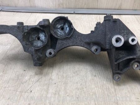 ФОТО Кронтейн генератора для Volkswagen Jetta USA (10-17) Київ