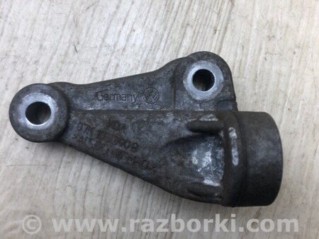 ФОТО Кронштейн двигуна для Volkswagen Jetta USA (10-17) Київ
