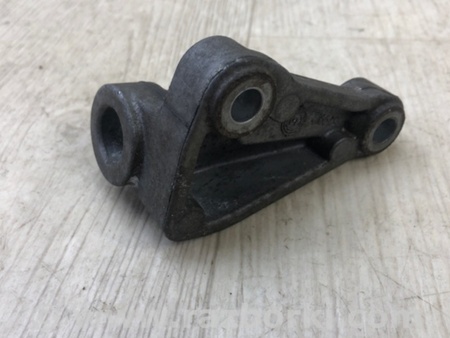 ФОТО Кронштейн двигуна для Volkswagen Jetta USA (10-17) Київ