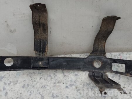 ФОТО Кронштейн заднього бампера для Nissan Titan (04-16) Київ