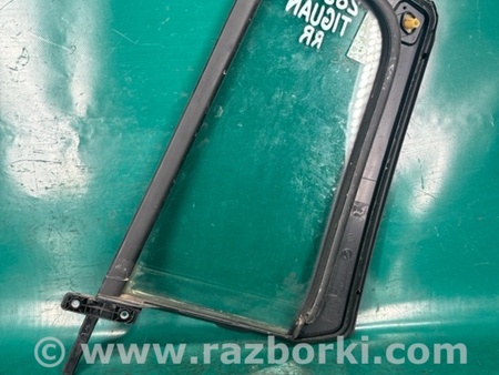 ФОТО Скло дверей глухе для Volkswagen Tiguan (11-17) Київ