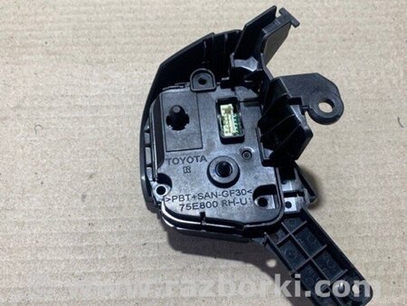ФОТО Кнопки руля для Toyota Sienna (11-16) Київ