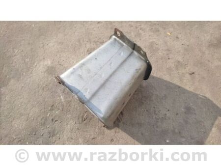 ФОТО Кронштейн підсилювача заднього бампера для Nissan Versa B17 Київ