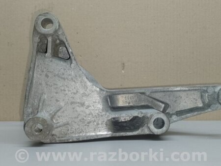 ФОТО кронштейн опори двигуна для Cadillac SRX (2009-2016) Київ