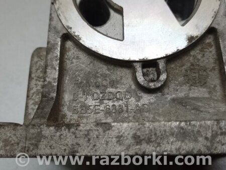 ФОТО Кронштейн масляного фільтра для Land Rover Evoque (12-18) Київ