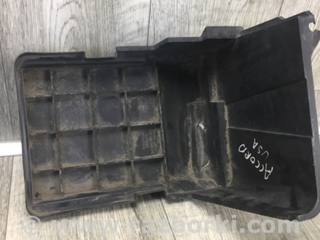 ФОТО Полиця акумулятора для Honda Accord VIII CW універсал (07-13) Київ
