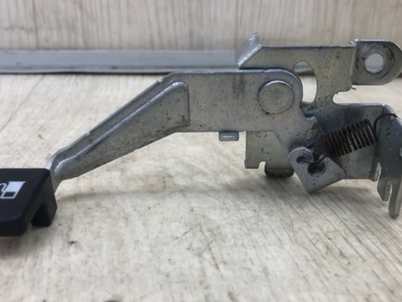 ФОТО Ручка відкривання бензобака для Suzuki Swift Київ