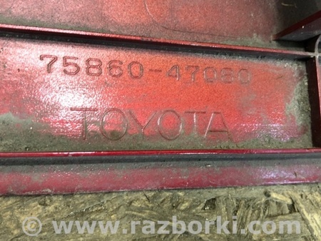 ФОТО Накладка порогу зовнішня для Toyota Prius IV XW50 (15-22) Київ