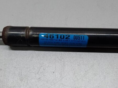 ФОТО Амортизатор кришки багажника для Lexus RX300 (98-03) Київ