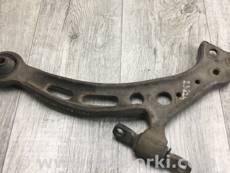 ФОТО Важіль передньої підвіски нижній для Toyota Camry 20 XV20 (96-02) Київ