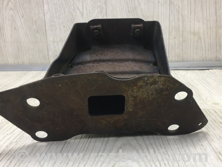 ФОТО Кронштейн підсилювача переднього бампера для Infiniti G35 Київ