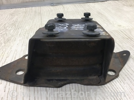 ФОТО Кронштейн підсилювача переднього бампера для Infiniti G35 Київ