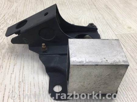 ФОТО Кронштейн підсилювача переднього бампера для Subaru Forester SG S11 (02-08) Київ