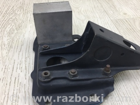 ФОТО Кронштейн підсилювача переднього бампера для Subaru Forester SG S11 (02-08) Київ