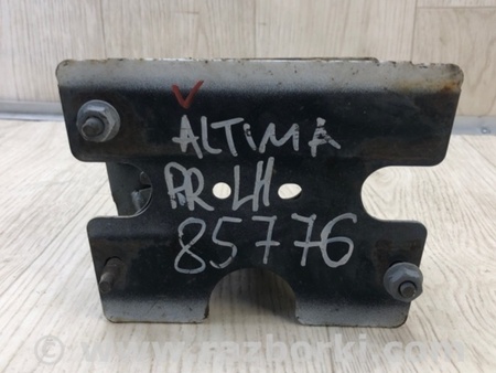 ФОТО Кронштейн підсилювача заднього бампера для Nissan Altima L32 Київ