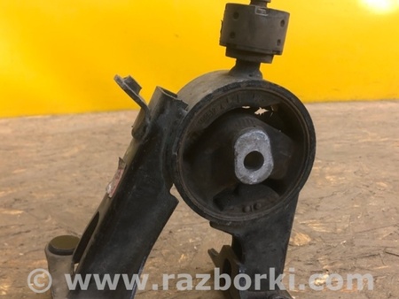 ФОТО Подушка двигуна для Toyota Avensis T270 (10.2008-12.2012) Київ