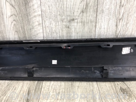 ФОТО Накладка двері для Toyota Venza Київ