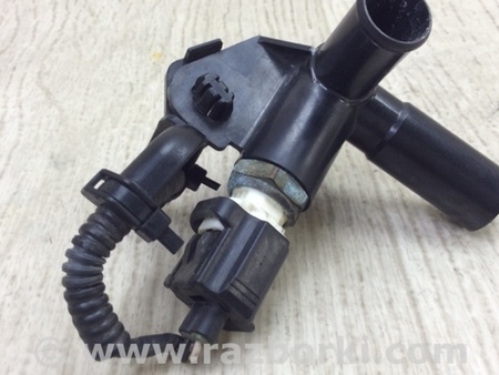 ФОТО Трійник системи охолодження для Toyota Prius III XW30 (09-15) Київ