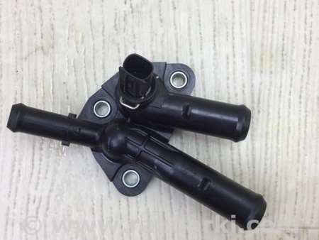 ФОТО Трійник системи охолодження для Toyota Camry 70 XV70 (17-23) Київ