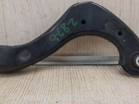 ФОТО Важіль задньої підвіски поперечний верхній для Toyota Camry 70 XV70 (17-23) Київ