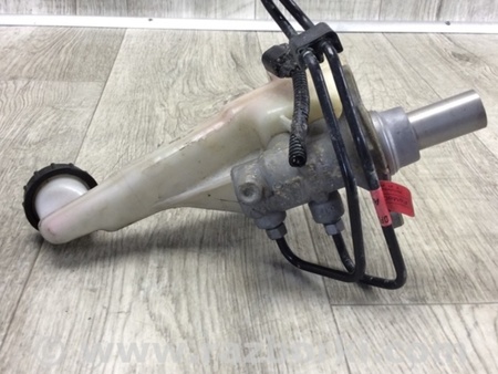 ФОТО Головний гальмівний циліндр для Lincoln MKZ II (12-16) Київ