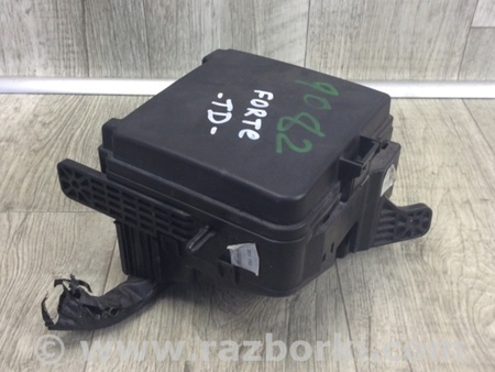 ФОТО Блок запобіжників моторний відсік для KIA Cerato 2 TD (08-12) Київ