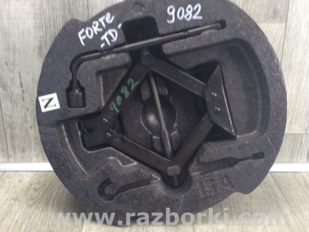 ФОТО Скринька інструментальна для KIA Cerato 2 TD (08-12) Київ